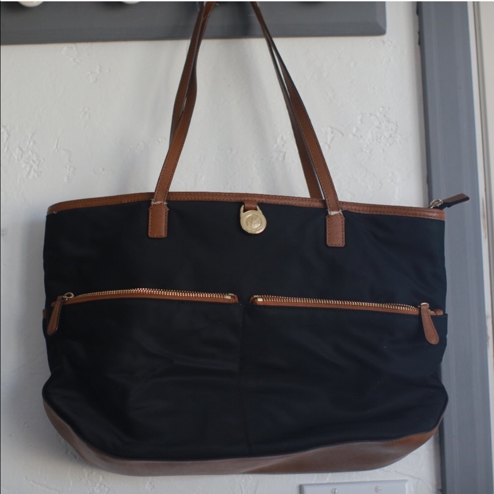 Michael Kors black and brown purse - Picture 1 of 8